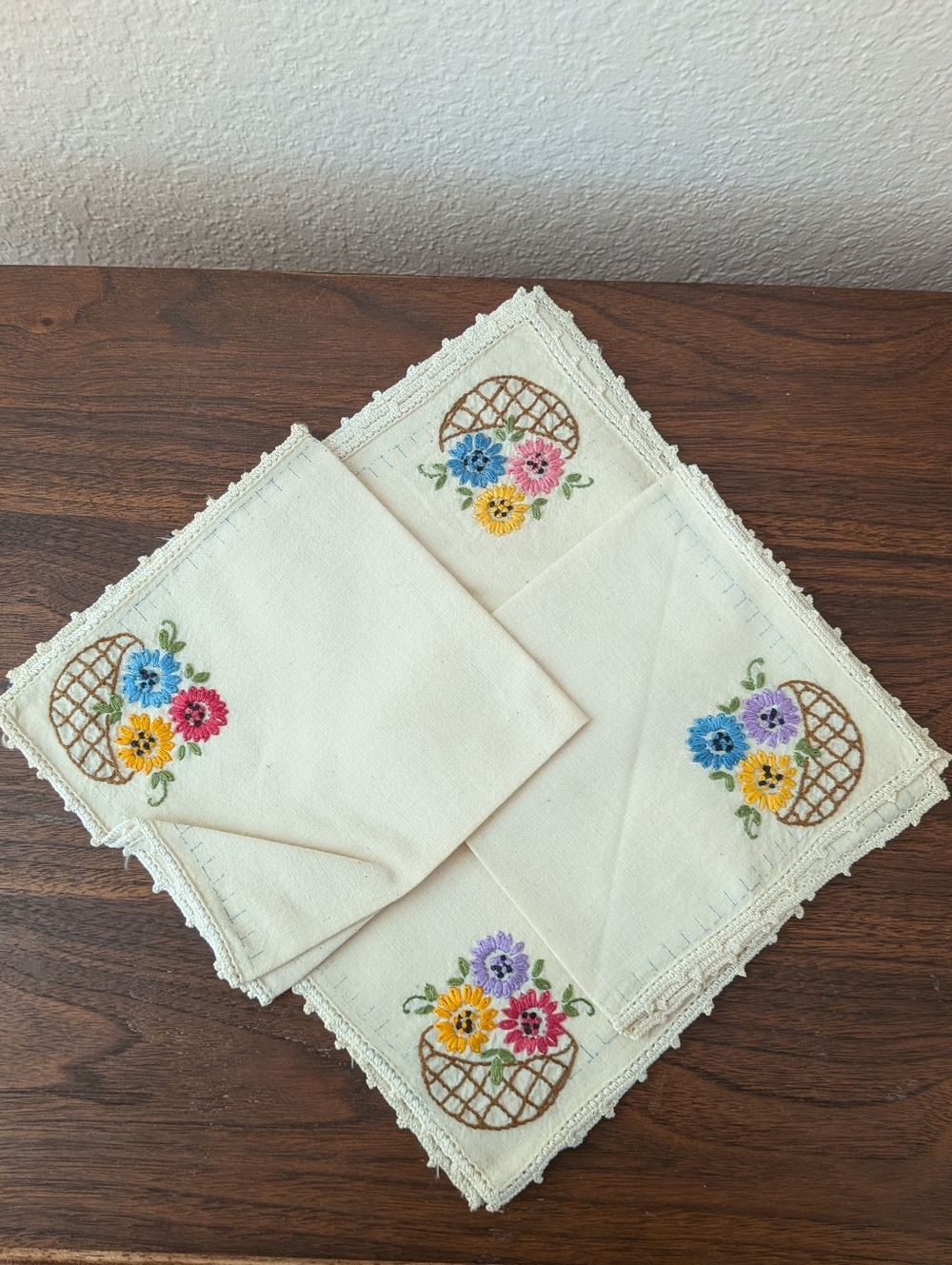 Vintage Hand Embroidered Line Napkins Set 4 Cottagecore Floral Basket 11x11